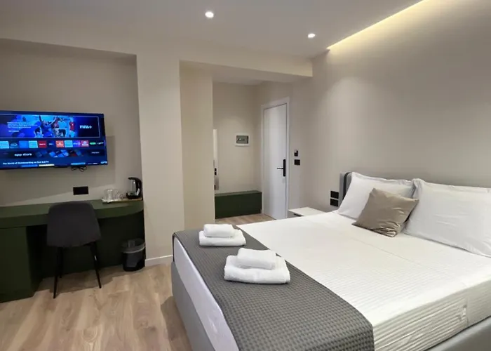 Mina Luxury * Tirana