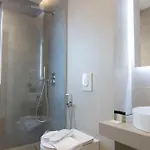 Mina Luxury *