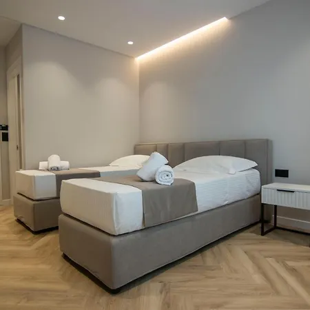 Mina Luxury * טיראנה