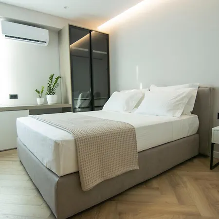 Mina Luxury טיראנה