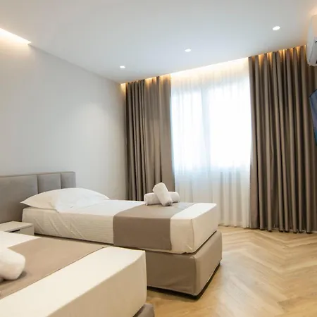 Mina Luxury * טיראנה