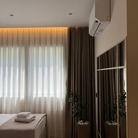 Апартаменты Mina Luxury *