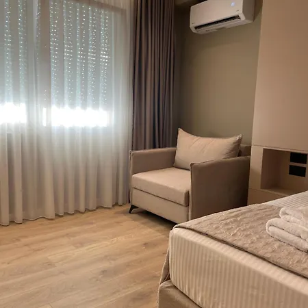 Mina Luxury