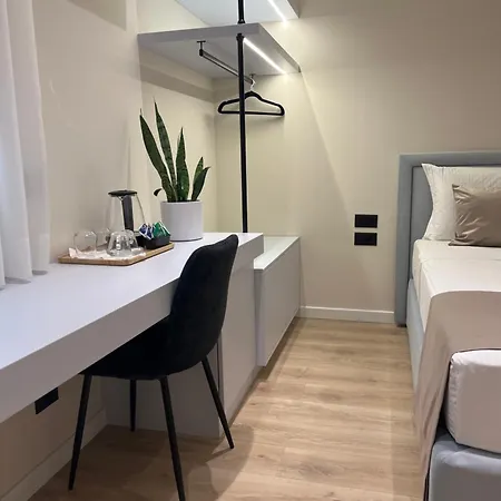 Mina Luxury * Tirana