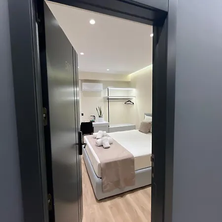 Mina Luxury טיראנה